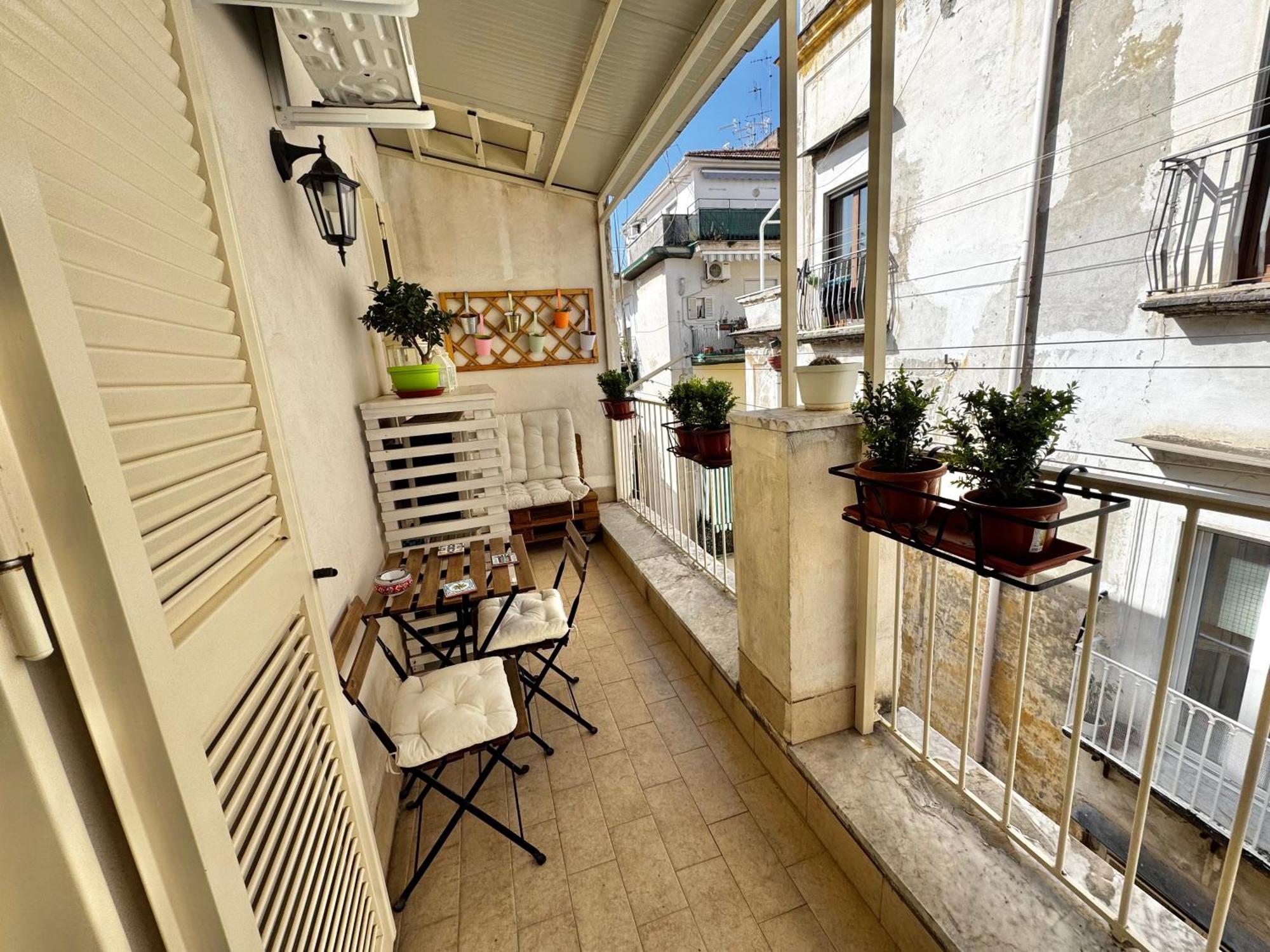 La Casa Di Sarah Aspetta Voi Apartment Naples Exterior photo